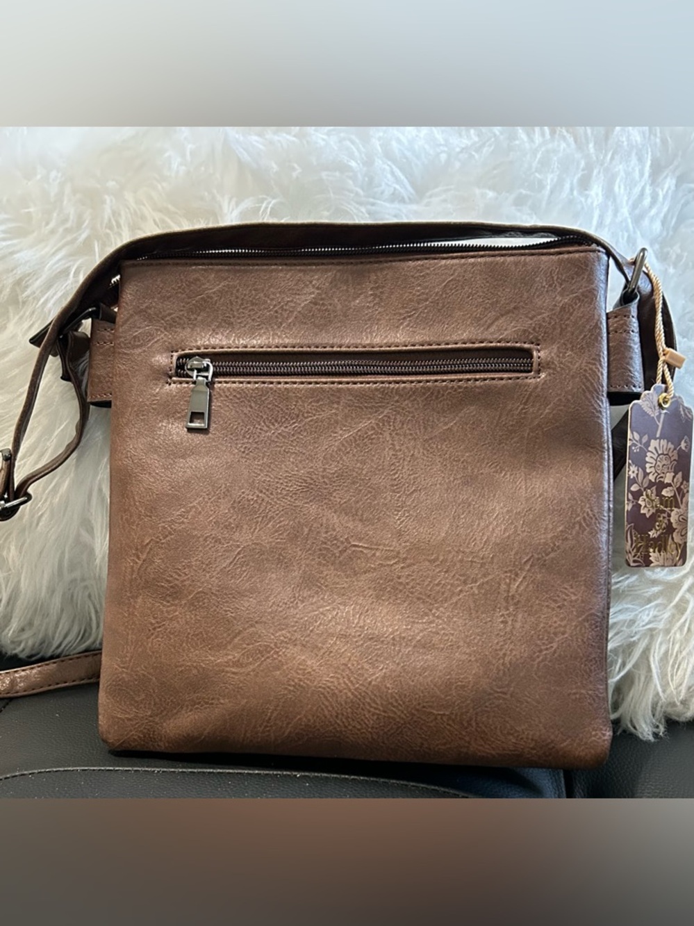 NWT Steve & Hadley Vintage Inspired Saddle Bag Multi Pocket Crossbody- Brown - Picture 2 of 8
